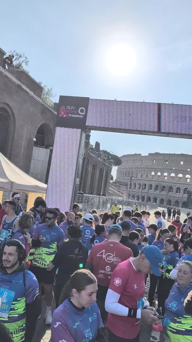 The First start of the weekend 
@runrome_themarathon